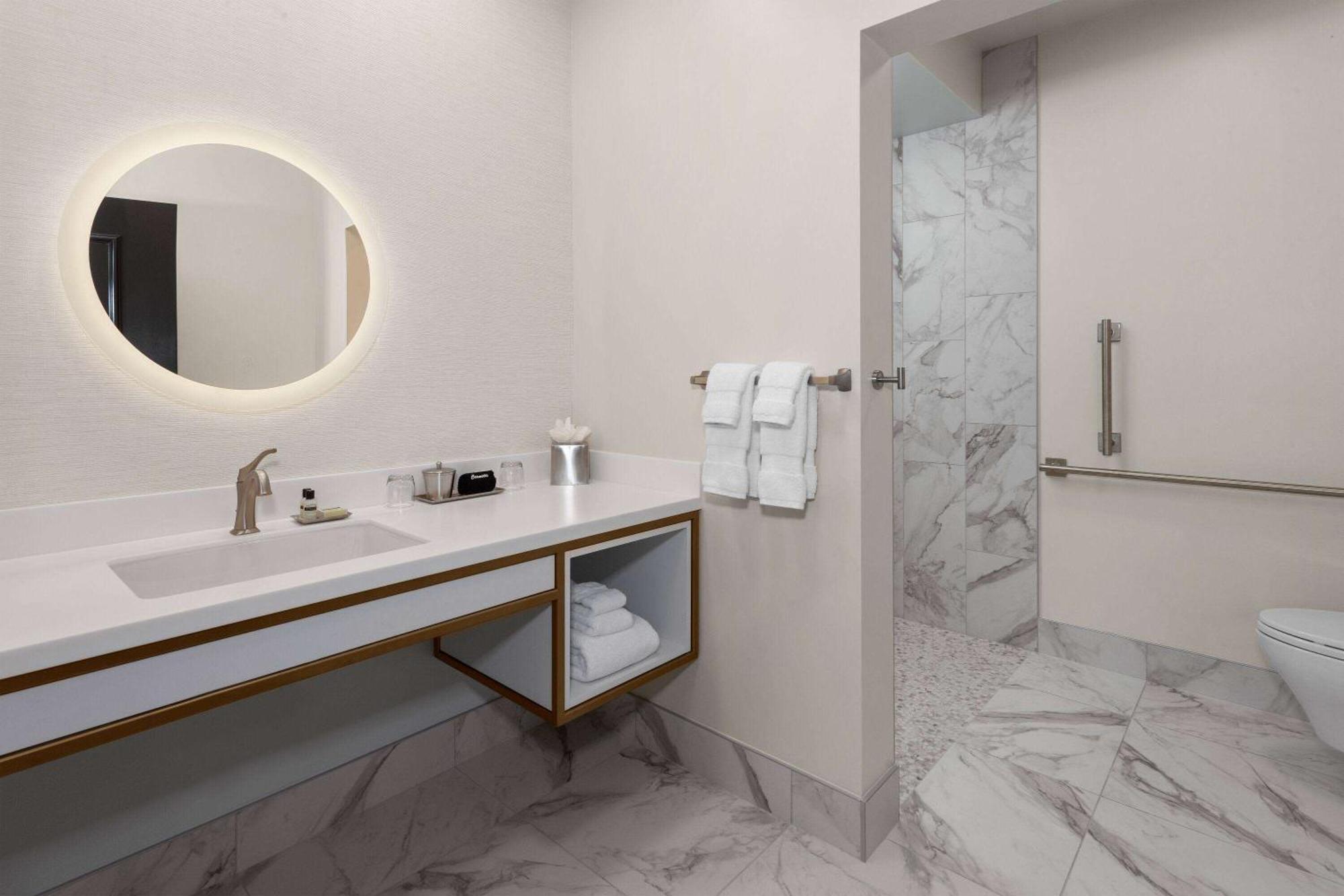 Legacy Hotel, Trademark Collection By Wyndham Green Bay Kültér fotó